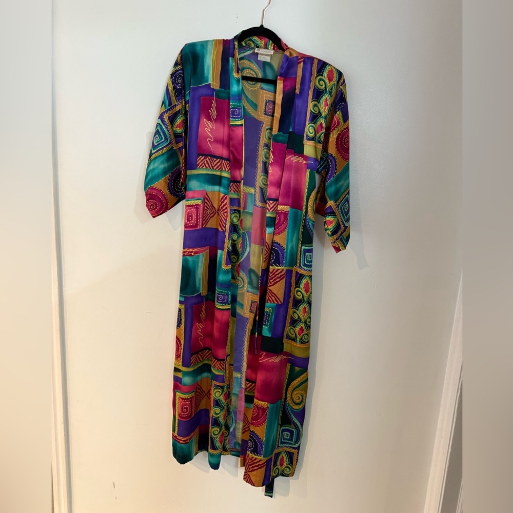 Vintage California Dynasty Colorful Geometric Patterned Robe